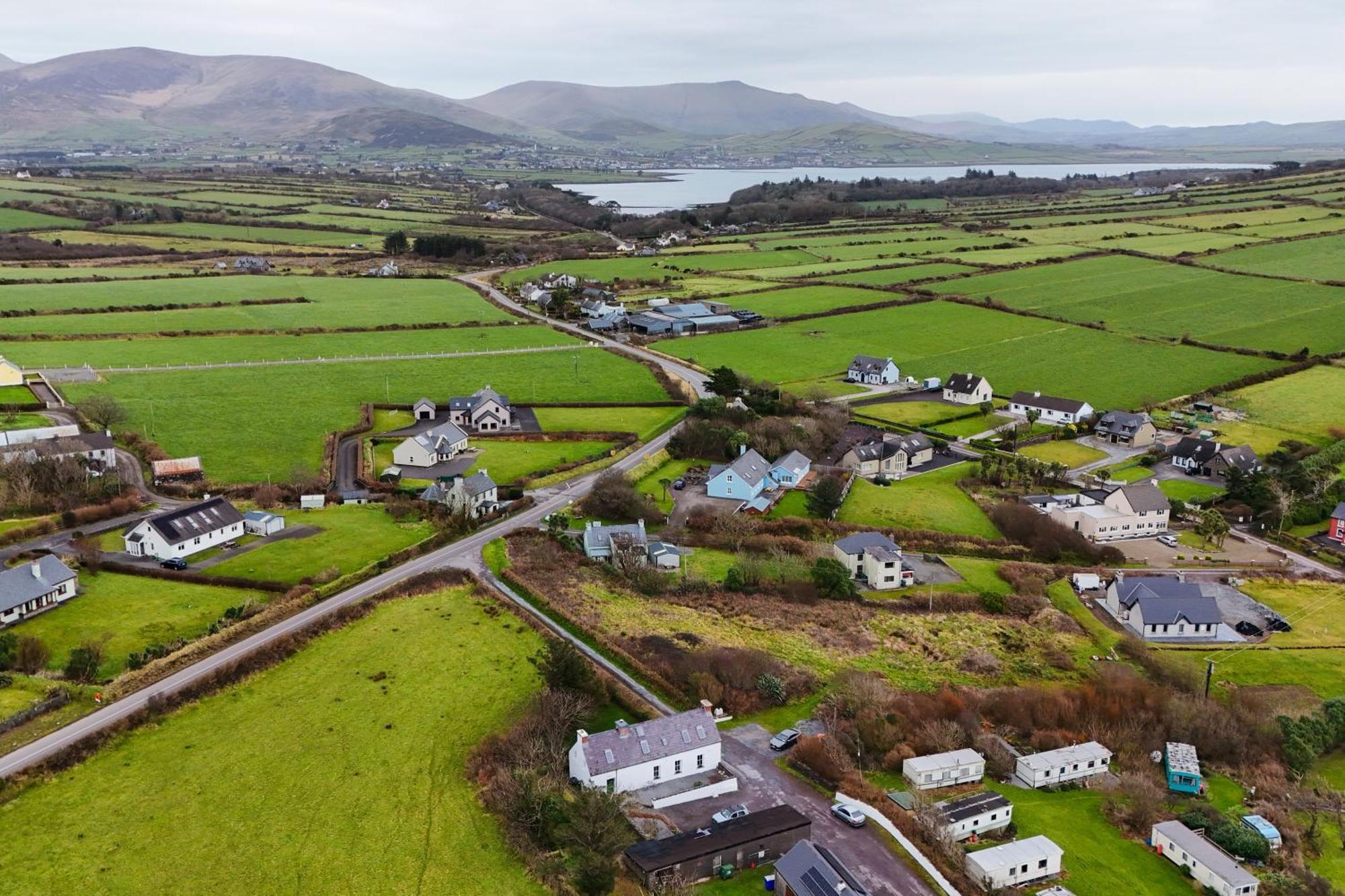 Brosnan'S Cottage Dingle Exterior photo
