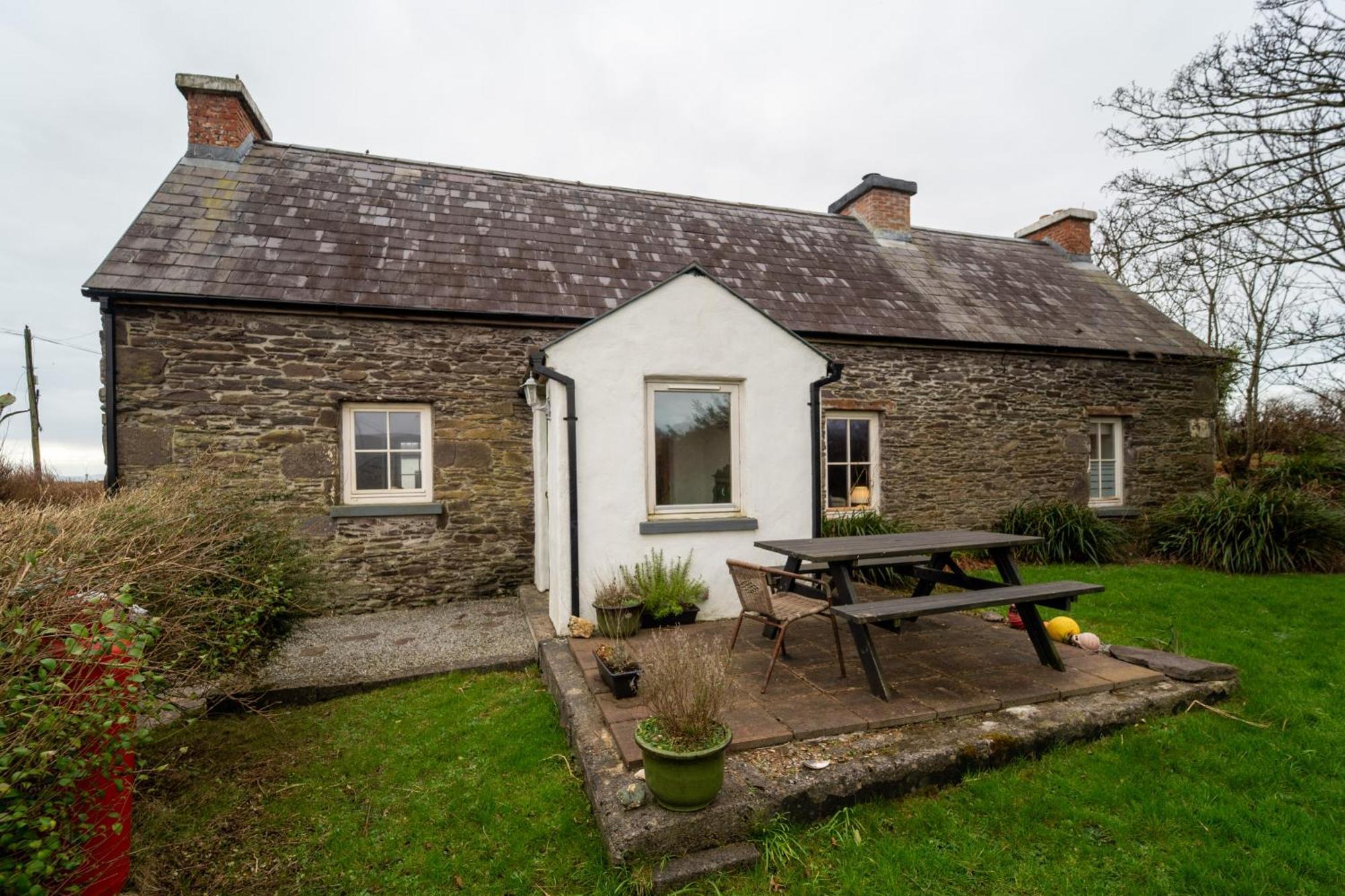 Brosnan'S Cottage Dingle Exterior photo